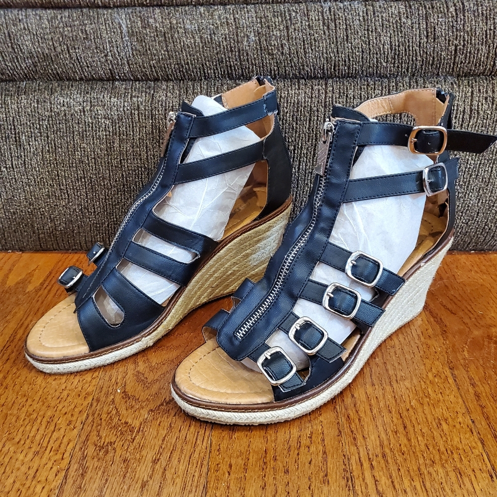 DPN Collection Design From Italy Wedge Gladiator Sandal Size 10 NWOT
